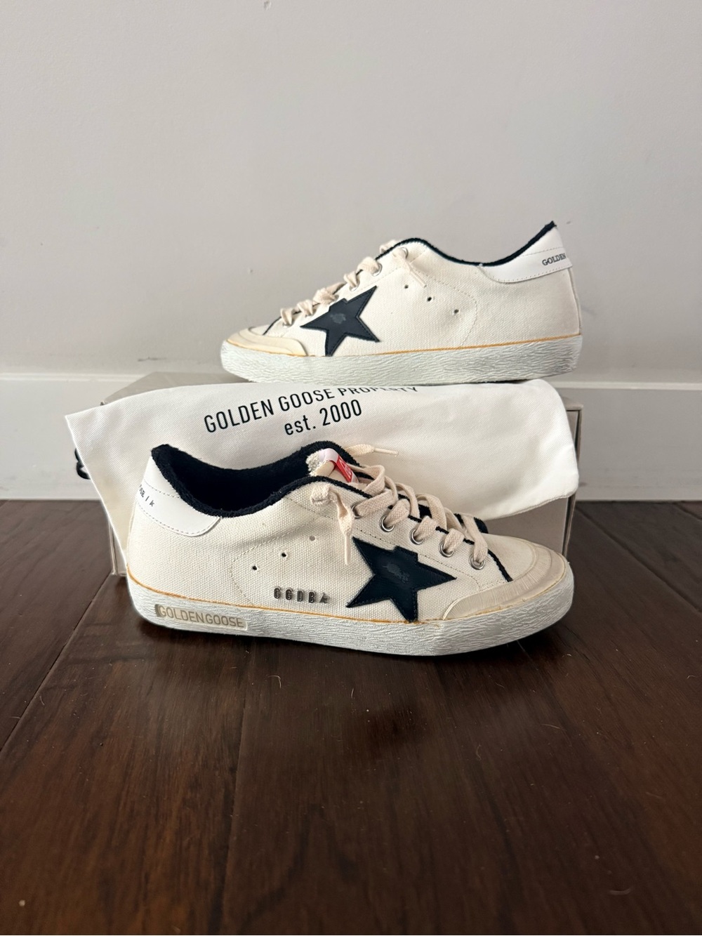 Golden Goose White Leather Sneakers with Black Star Accent